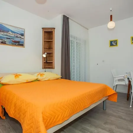 Apartamento Solar Nemira-omis *