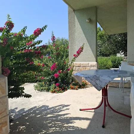 Apartamento Solar Nemira-omis