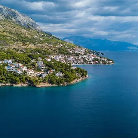 Solar Nemira-omis Omiš
