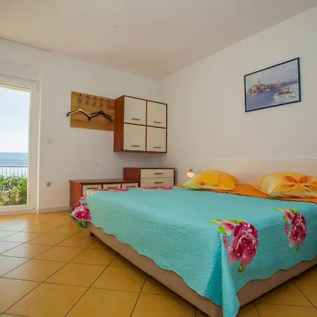 Solar Nemira-omis Apartamento Omiš